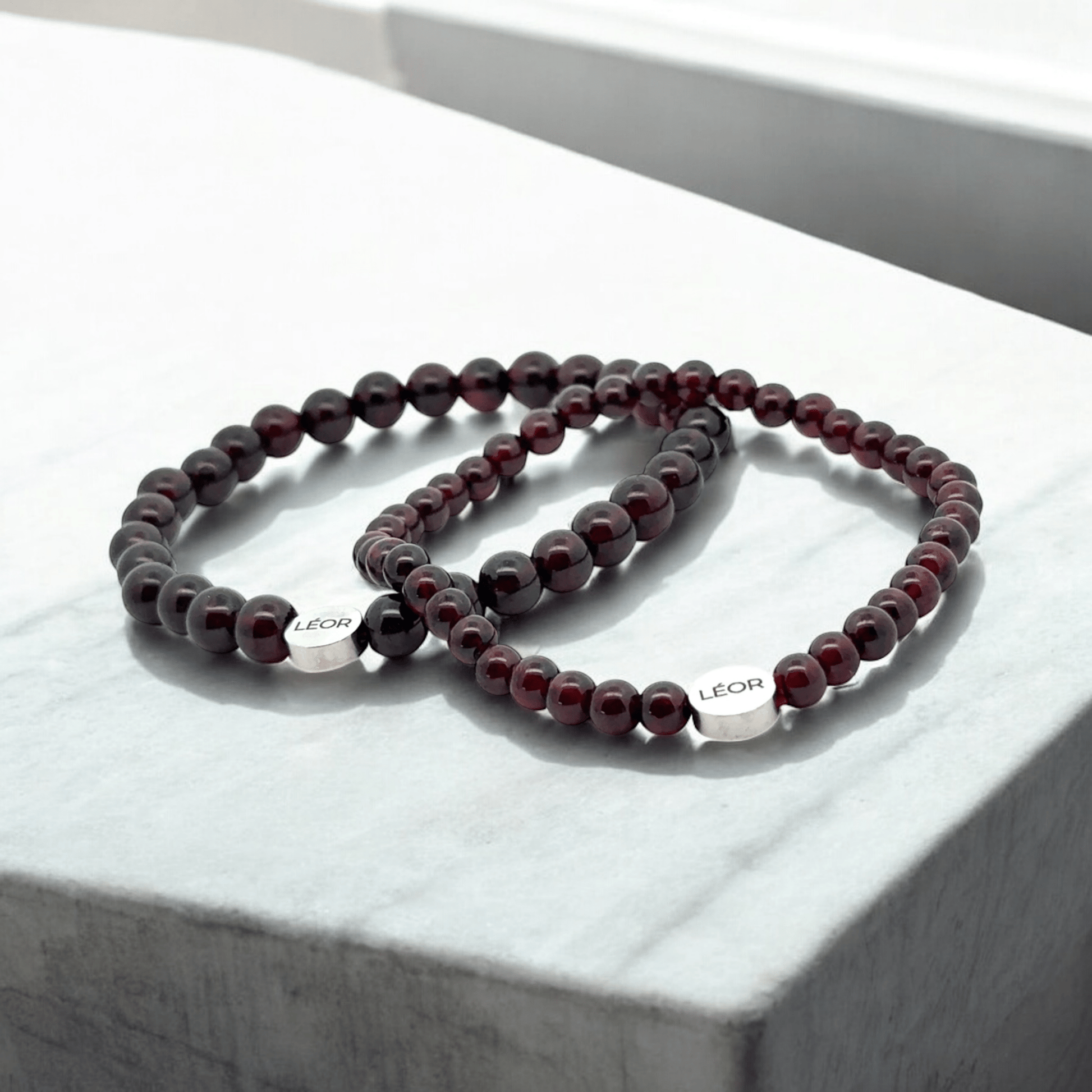 Roter Granat Perlenarmband LÉOR - WEARLÉOR